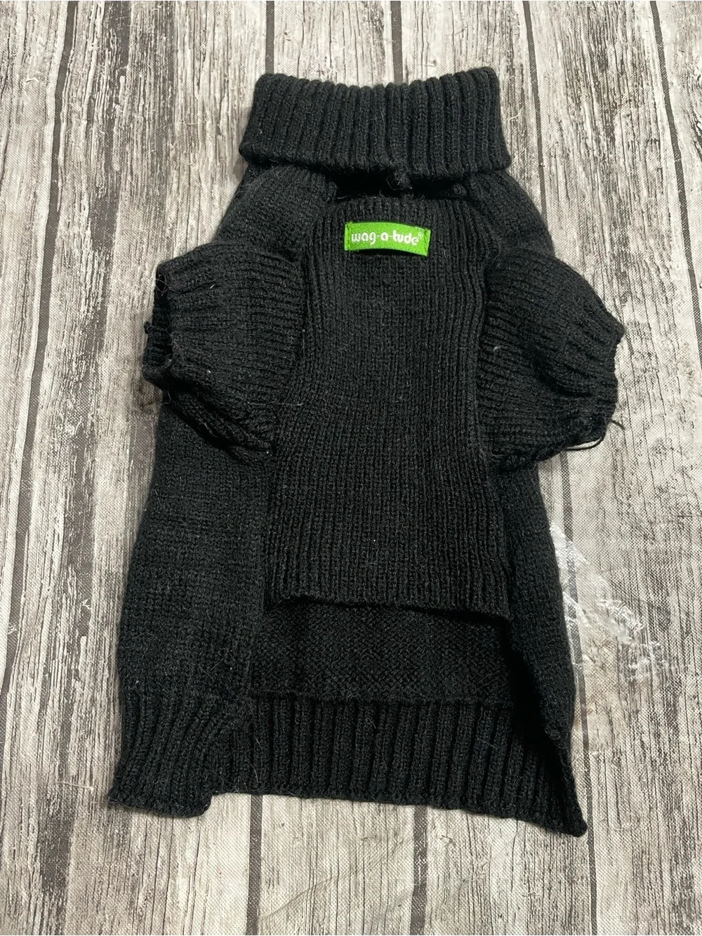 Small Wag-A-Tude Knit Skull Sweater for Dogs Cats Pet Excellent Condition
